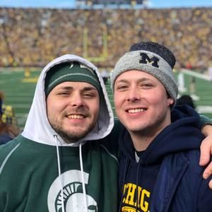 Meet your Posher, Cole